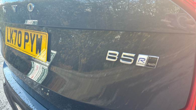 Volvo Xc90 2.0 B5D [235] R DESIGN Pro 5dr AWD Geartronic Diesel Estate